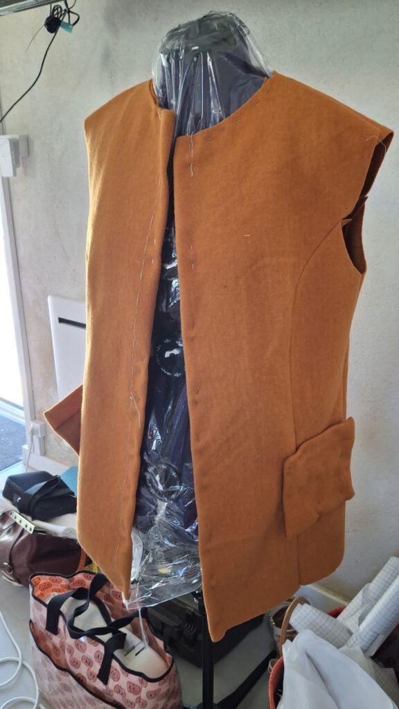 l'espace couture du gite Top Coupons les week-ends couture de Le Lab Couture, exemple de travail d'une participante